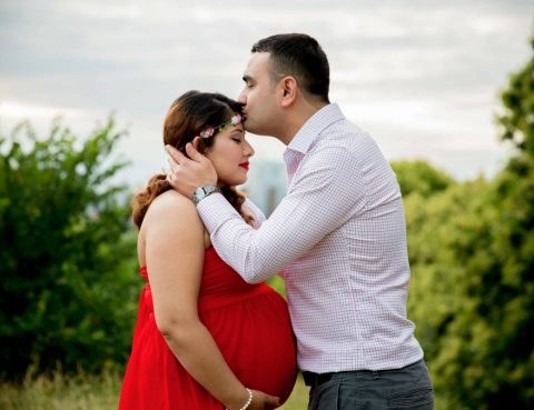Maternity-Photography-Cineview-Studios