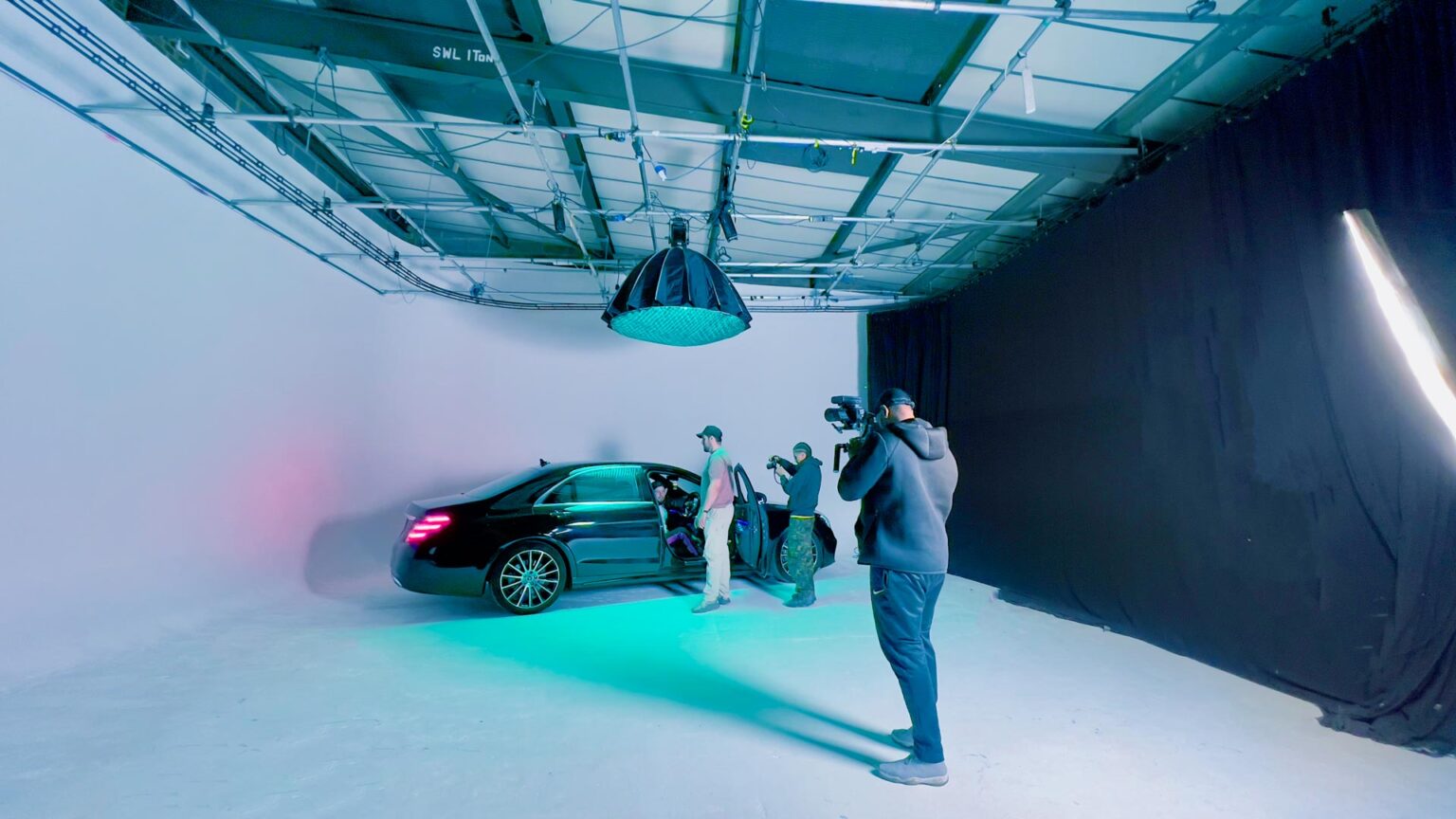 drive in studio 2025