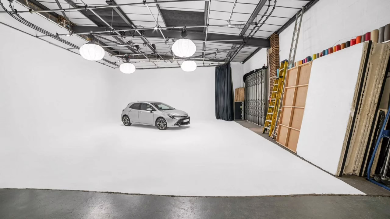 White infinity cove and ground-floor drive-in studio at Cineview Studios in London